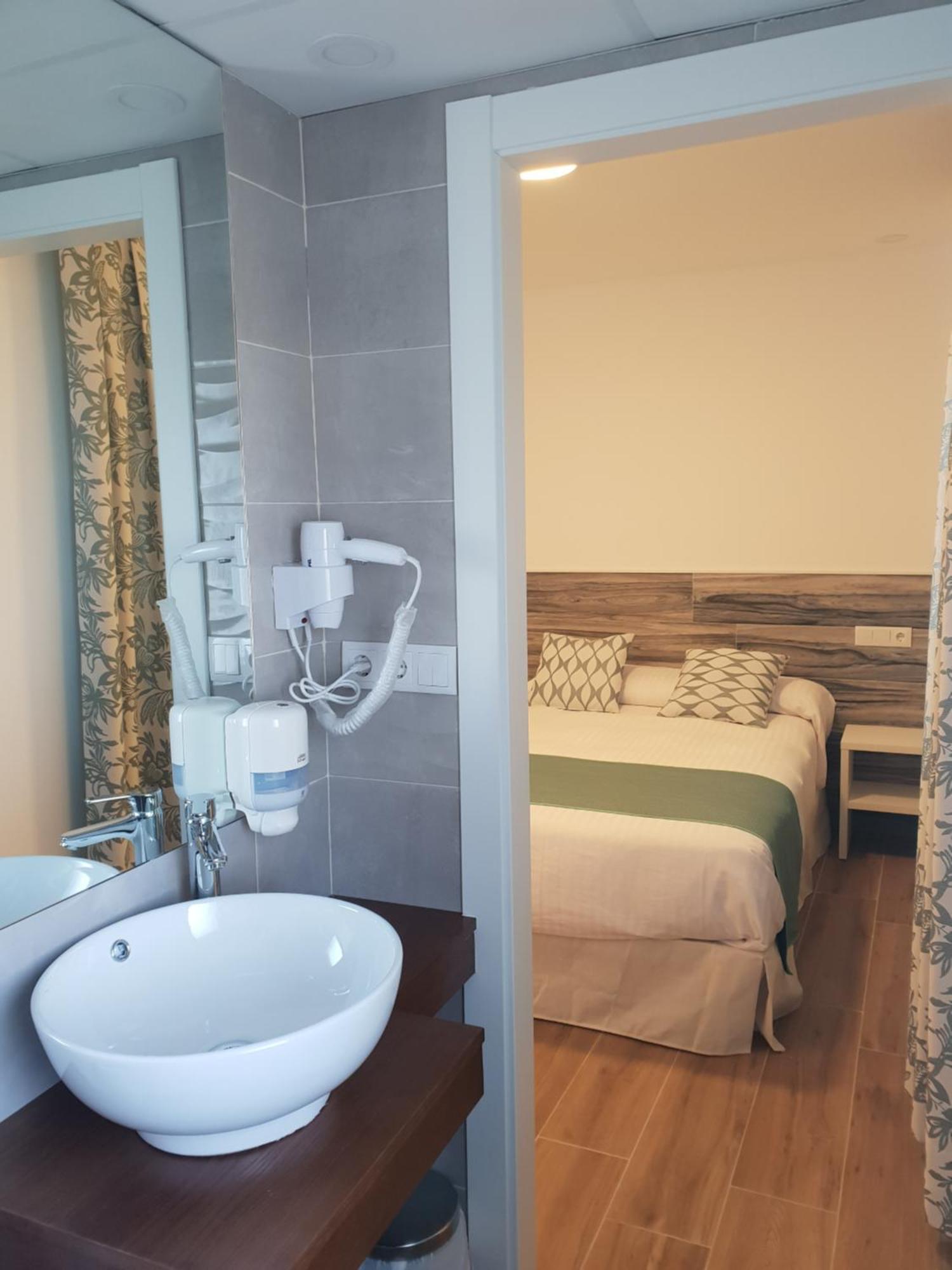 Hostal Cabanas Carboneras de Guadazaón Extérieur photo