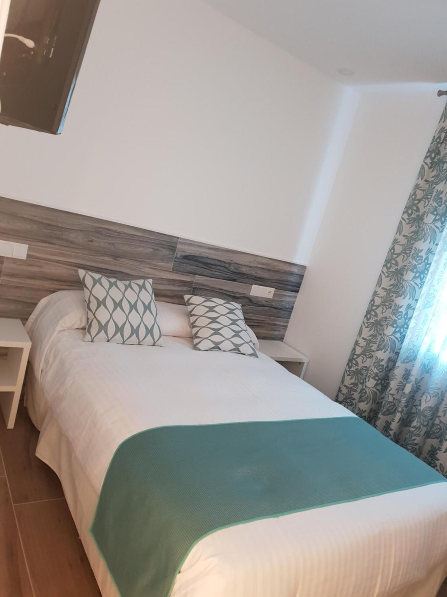 Hostal Cabanas Carboneras de Guadazaón Extérieur photo