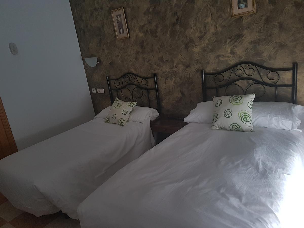 Hostal Cabanas Carboneras de Guadazaón Extérieur photo